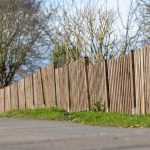 Guide pour installer des clôtures en bois