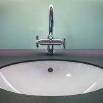 Comment concevoir une salle de bain fonctionnelle et esthétique ?